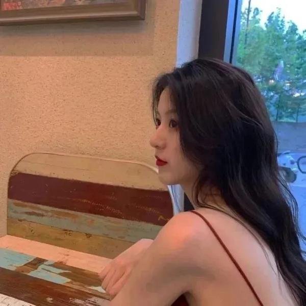 灵欲相通姊妹花